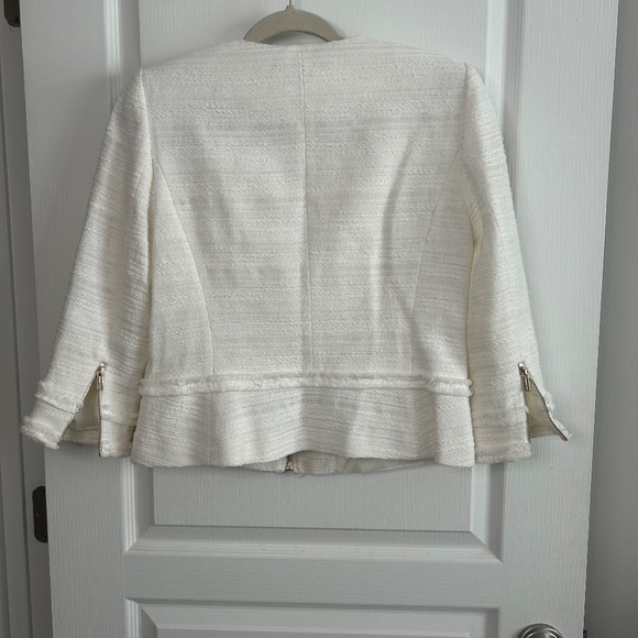 Karl Lagerfeld Paris White Cropped Jacket | Chic & Structured - Picture 3 of 5